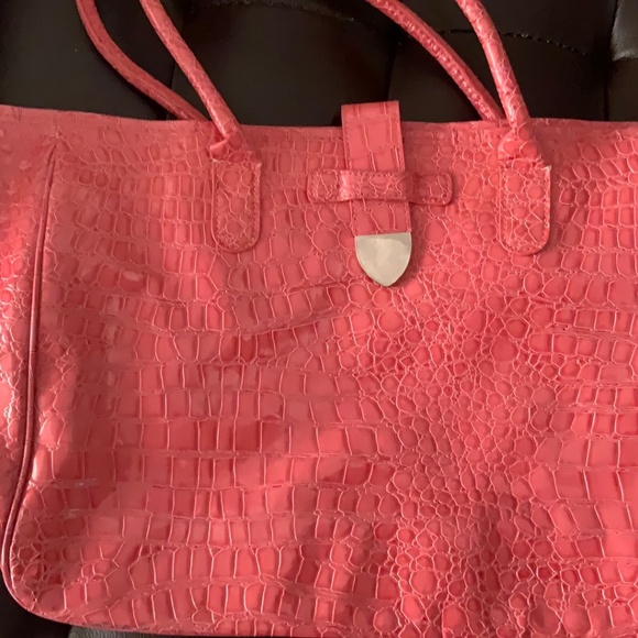 Assorted purses - Picture 4 of 8